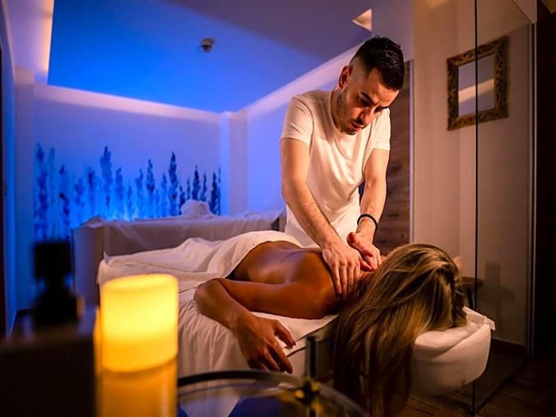 Wellness Hotel Frymburk image