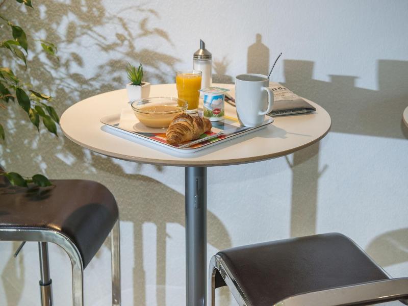 Appart Hotel Del Capucins image