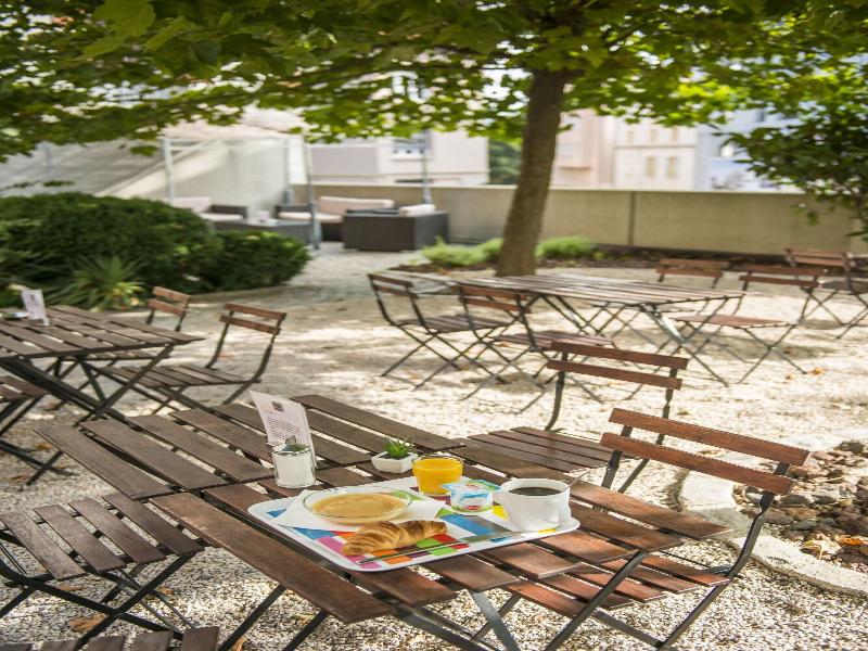 Appart Hotel Del Capucins image