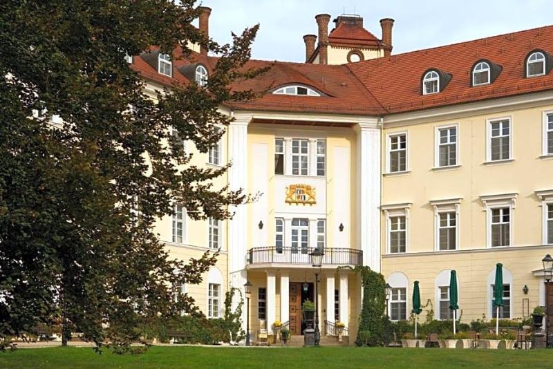Schloss Lübbenau image