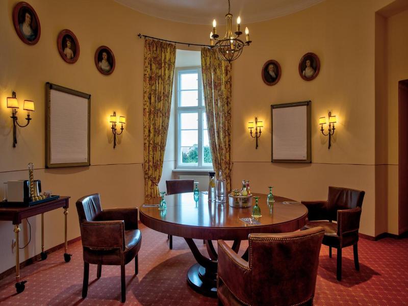 Schloss Lübbenau image
