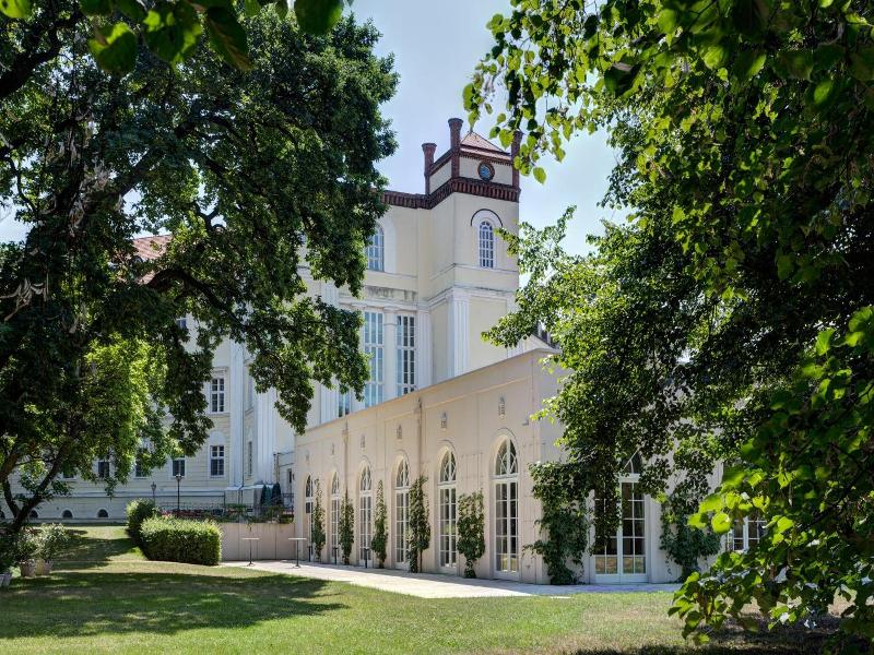 Schloss Lübbenau image