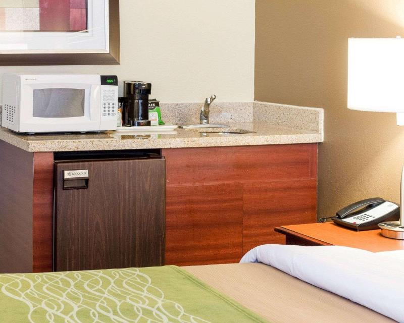 Quality Inn Cleveland, MS image
