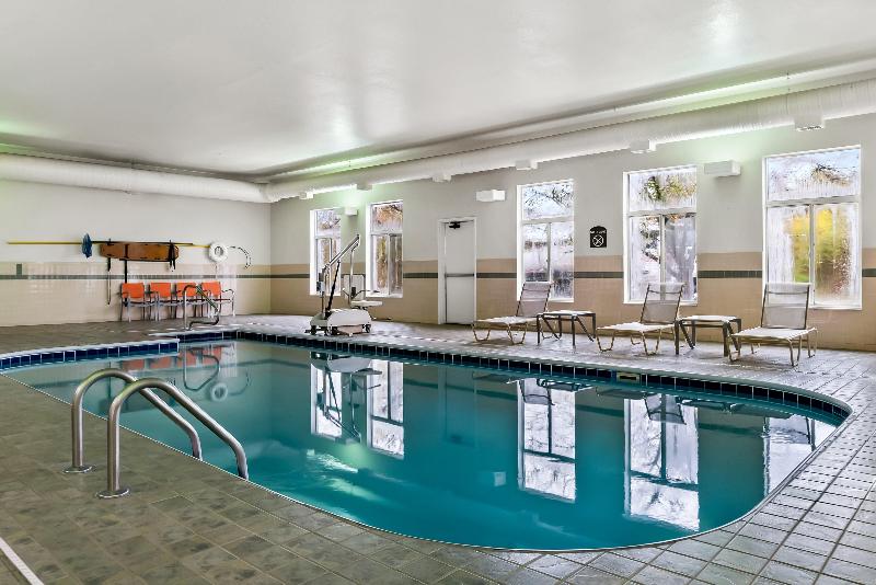 Holiday Inn Express & Suites Marion image