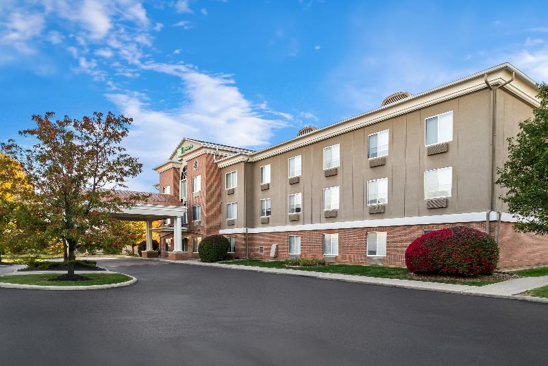 Holiday Inn Express & Suites Marion image