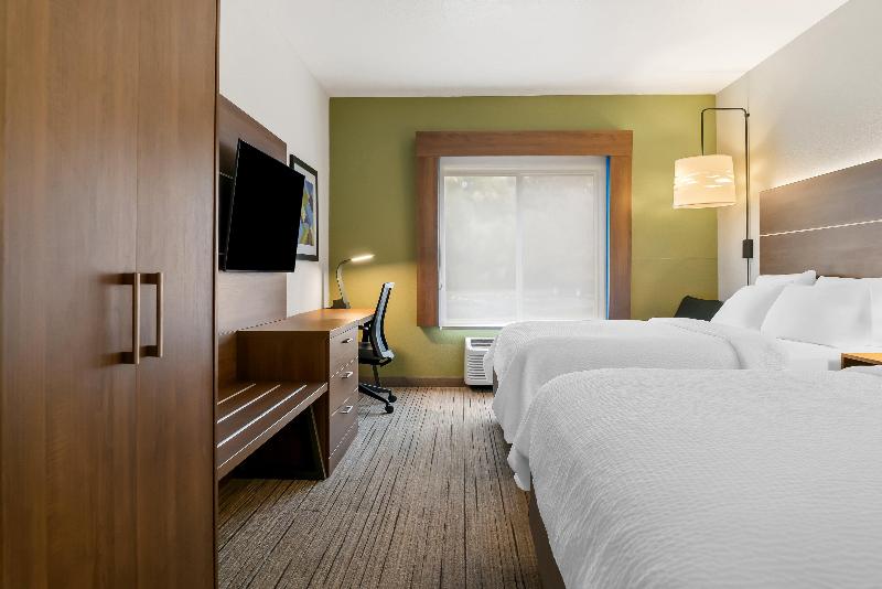 Holiday Inn Express & Suites Marion image