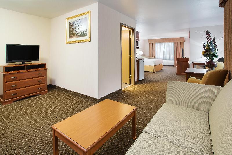 Holiday Inn Express & Suites Marion image
