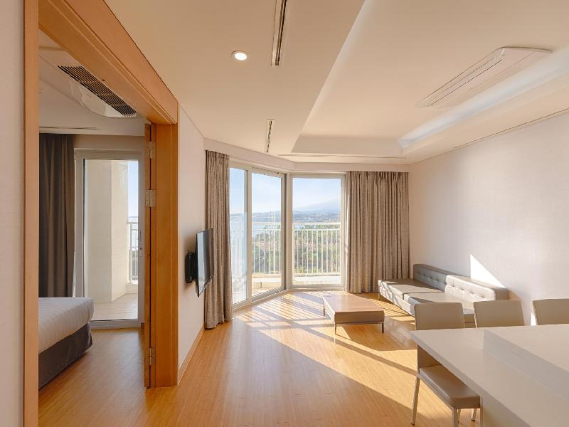 Shineville Luxury Resort image