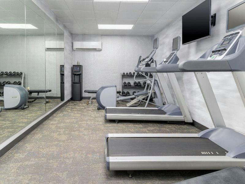 Fairfield Inn & Suites by Marriott Cincinnati East image