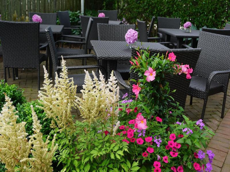 The Brass Lantern Inn