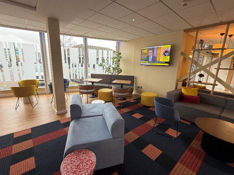 Holiday Inn Express Nuneaton image