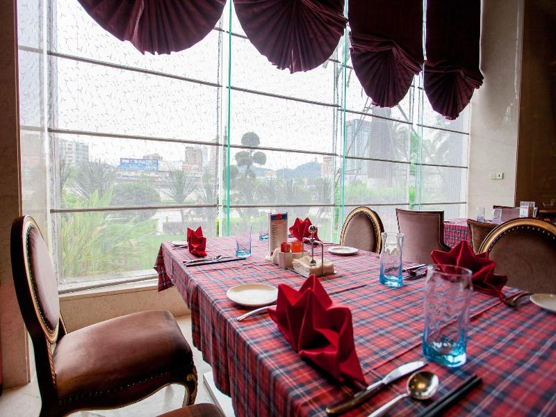 Ramada Plaza by Wyndham Shaoguan City Centre