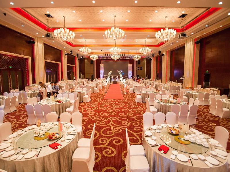 Ramada Plaza by Wyndham Shaoguan City Centre
