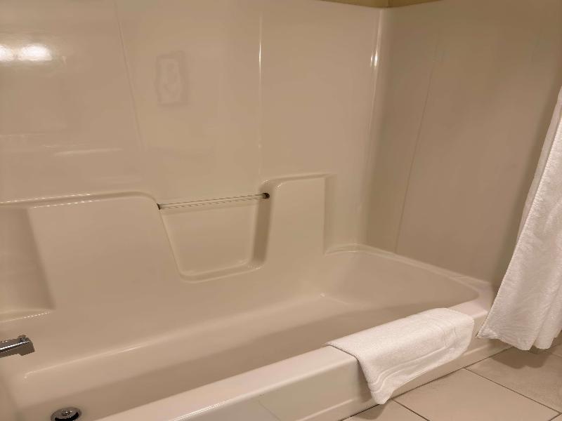 Country Inn & Suites by Radisson, Macedonia, OH image
