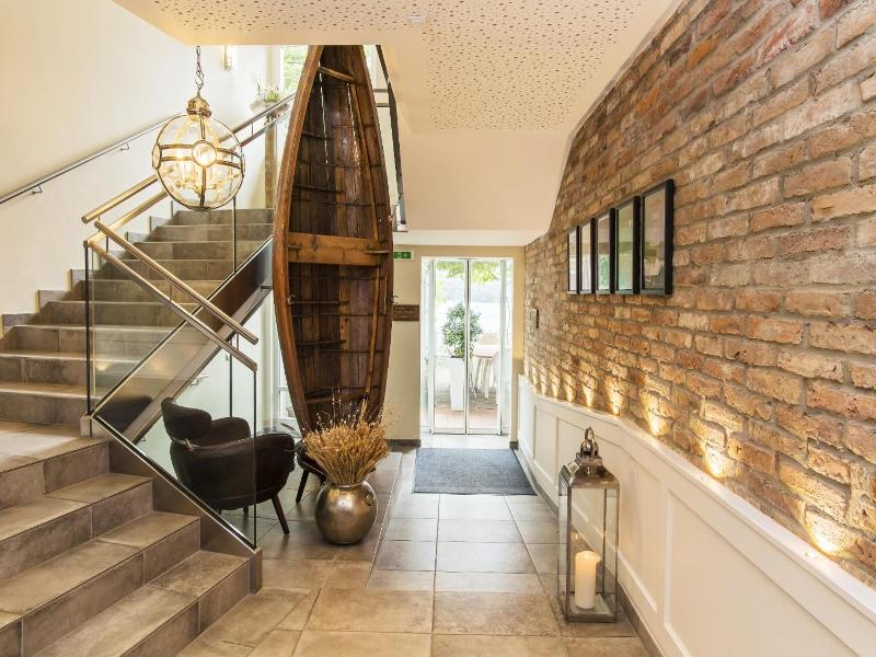 Wellness- und Geniesserhotel Karnerhof image