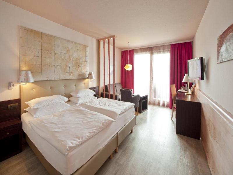 Wellness- und Geniesserhotel Karnerhof image