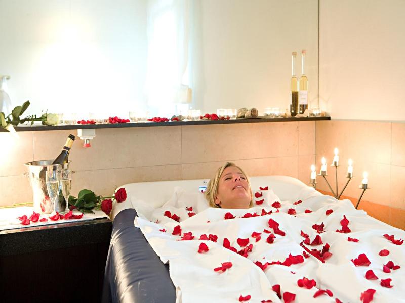 Wellness- und Geniesserhotel Karnerhof image