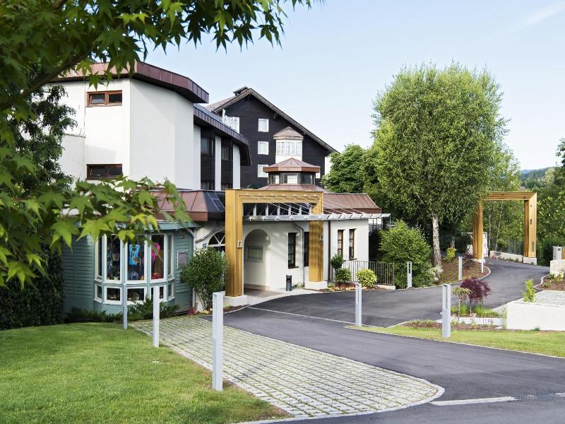 Wellness- und Geniesserhotel Karnerhof image