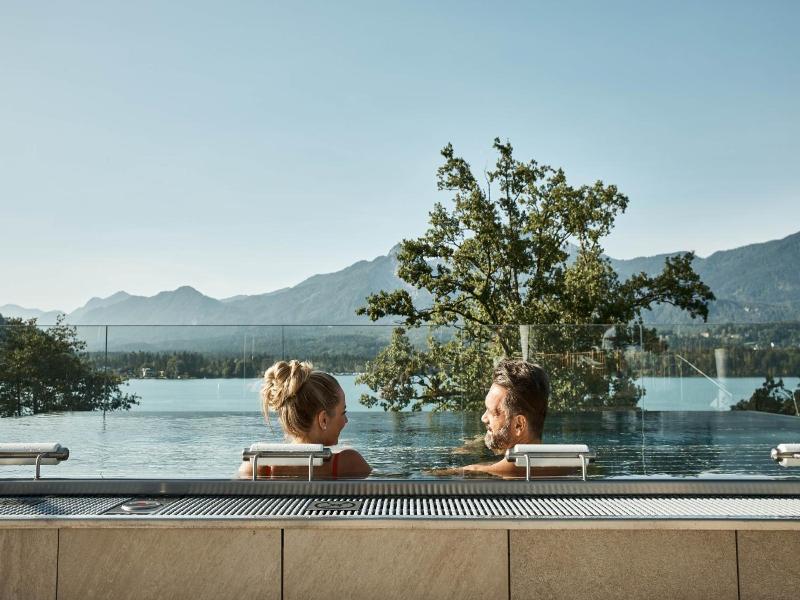 Wellness- und Geniesserhotel Karnerhof image