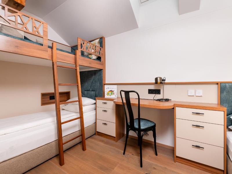 Wellness- und Geniesserhotel Karnerhof image