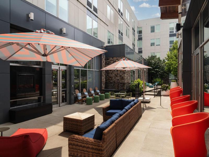 Aloft Beachwood image