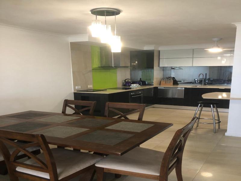Coral Towers Holiday Suites image