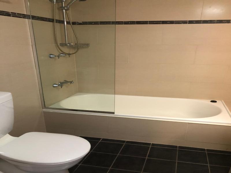 Coral Towers Holiday Suites image