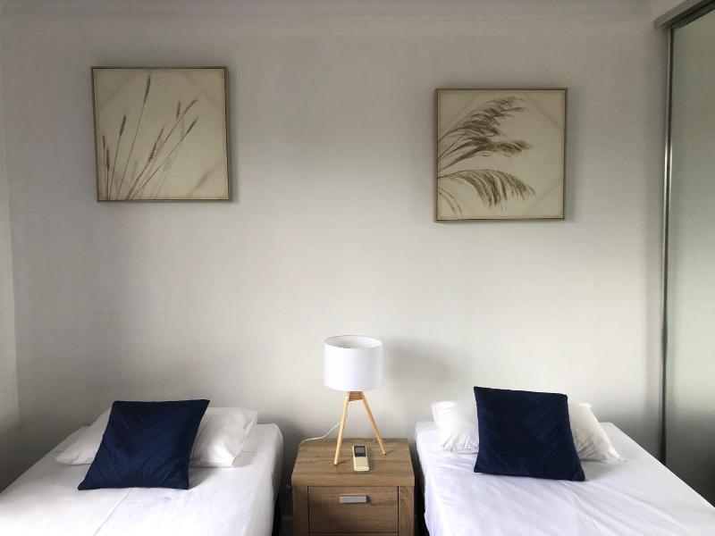 Coral Towers Holiday Suites image