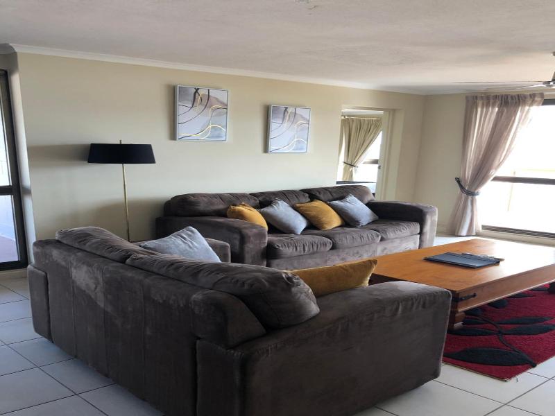 Coral Towers Holiday Suites image