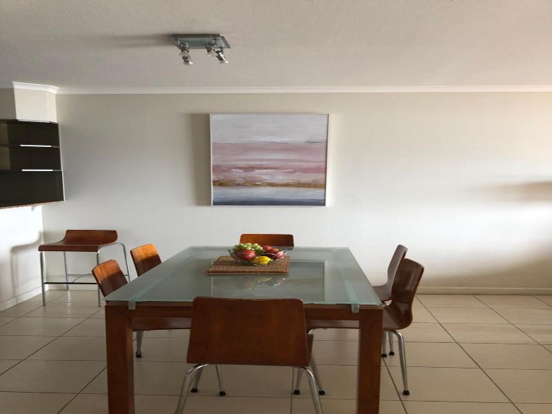 Coral Towers Holiday Suites image