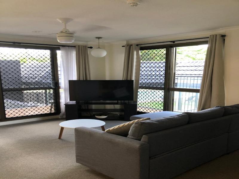 Coral Towers Holiday Suites image