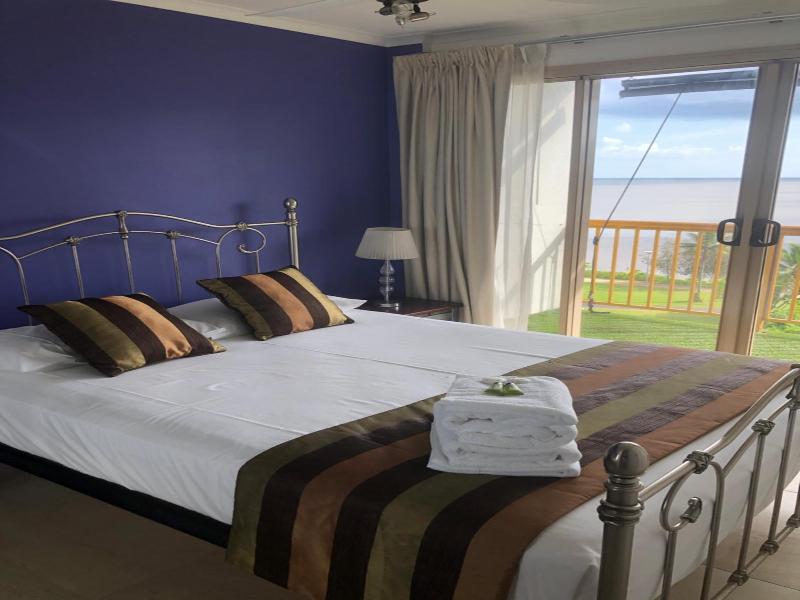 Coral Towers Holiday Suites image