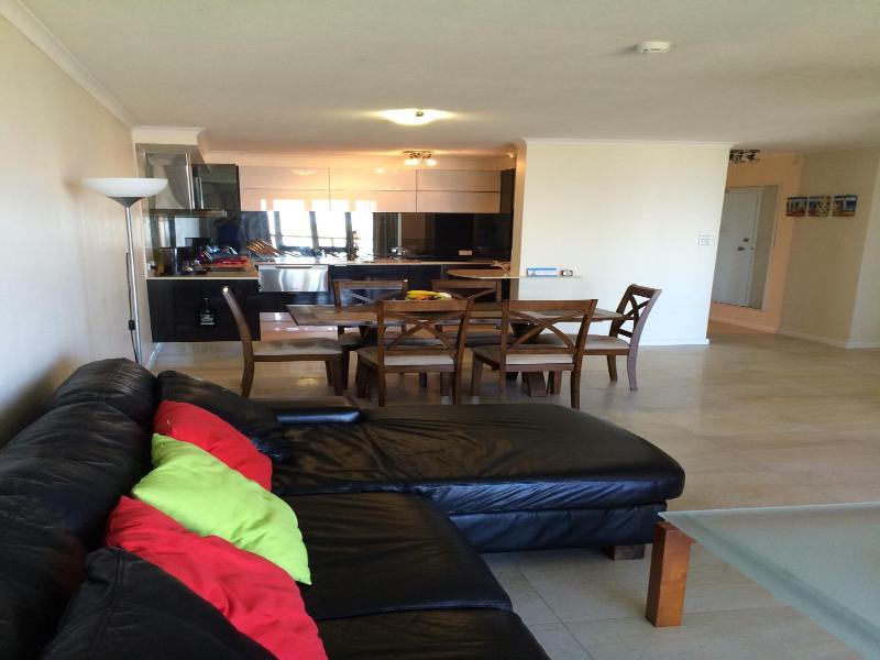 Coral Towers Holiday Suites image