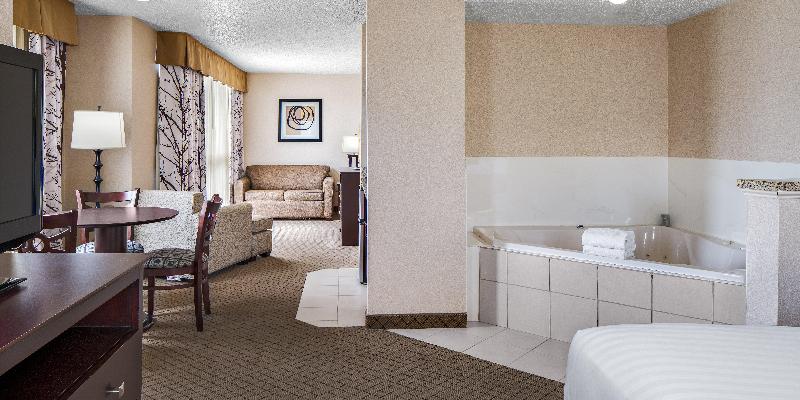 Holiday Inn Express Grove City (Outlet Center) photo 24
