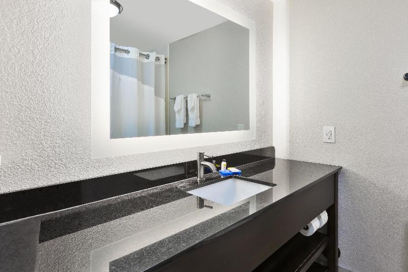 Holiday Inn Express Chillicothe image