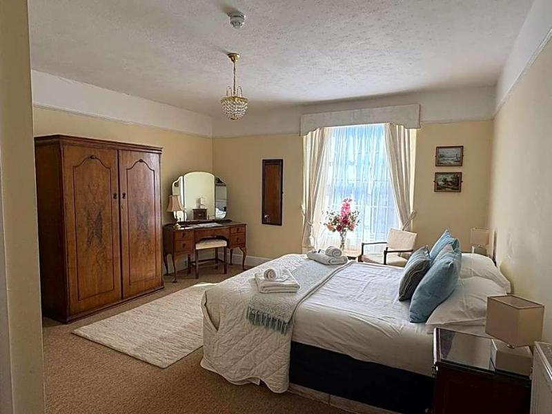 Union Hotel Penzance image