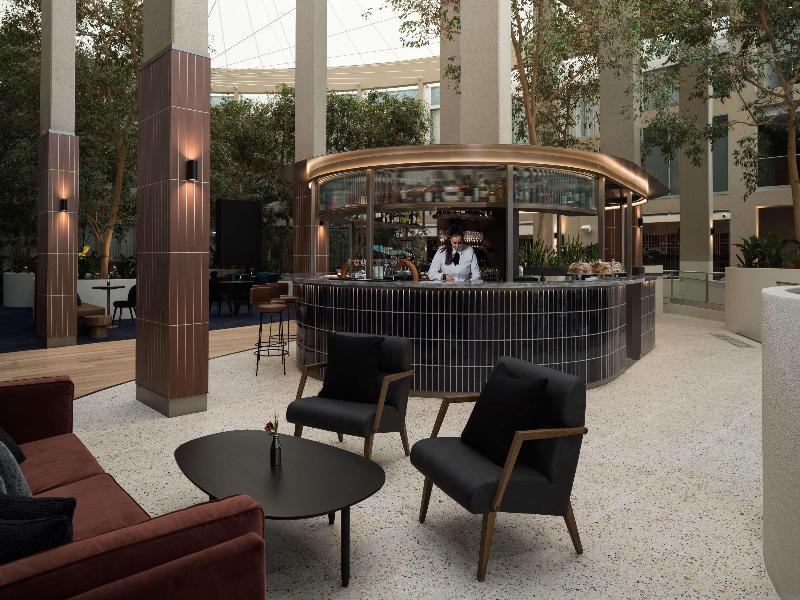 Rydges Canberra image