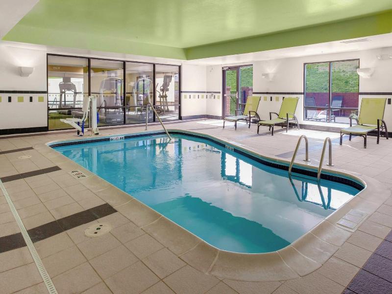 Fairfield Inn & Suites Charlotte Matthews image