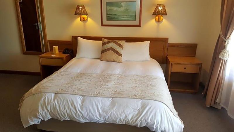 Lamberts Bay Hotel image