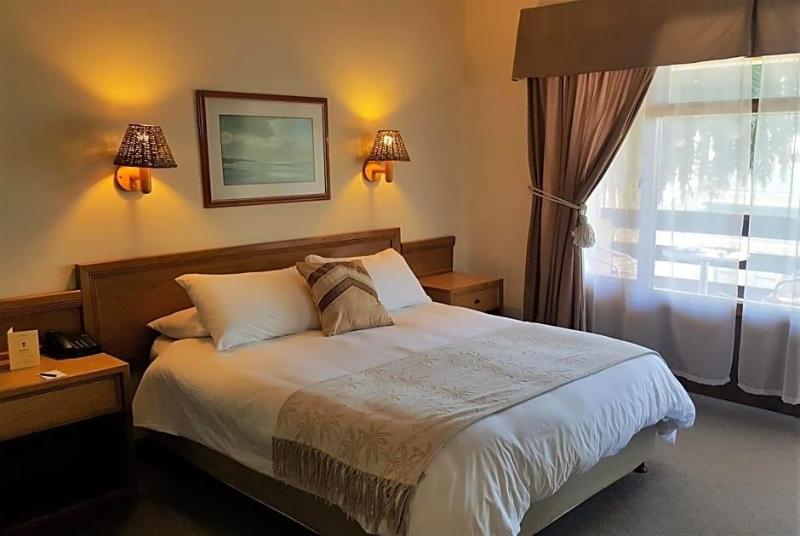 Lamberts Bay Hotel image 1