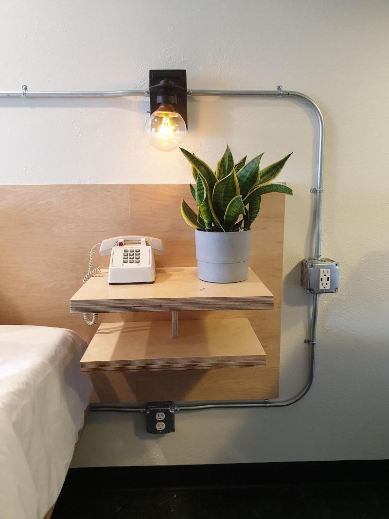 Towne House Motor Inn image