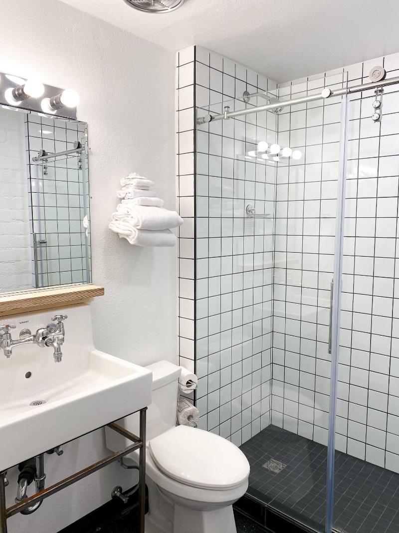 Towne House Motor Inn image