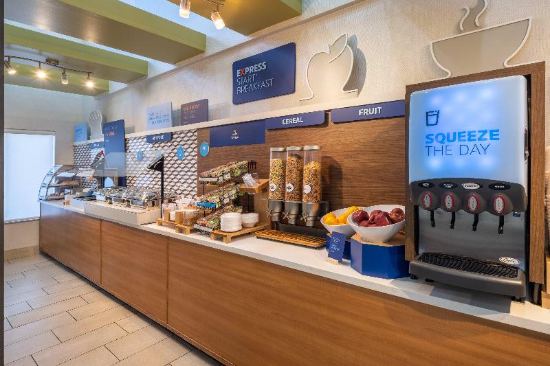 Holiday Inn Express Corydon image
