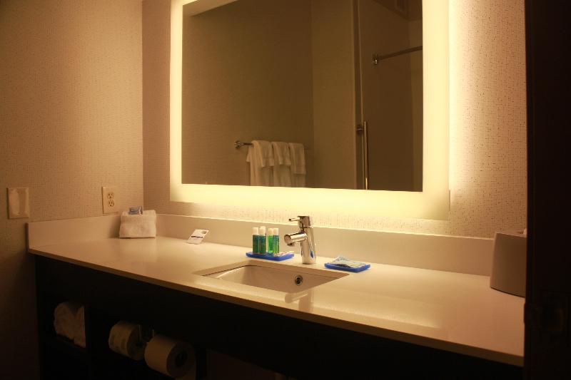 Holiday Inn Express Corydon photo 18