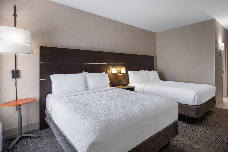 Holiday Inn Express Corydon image
