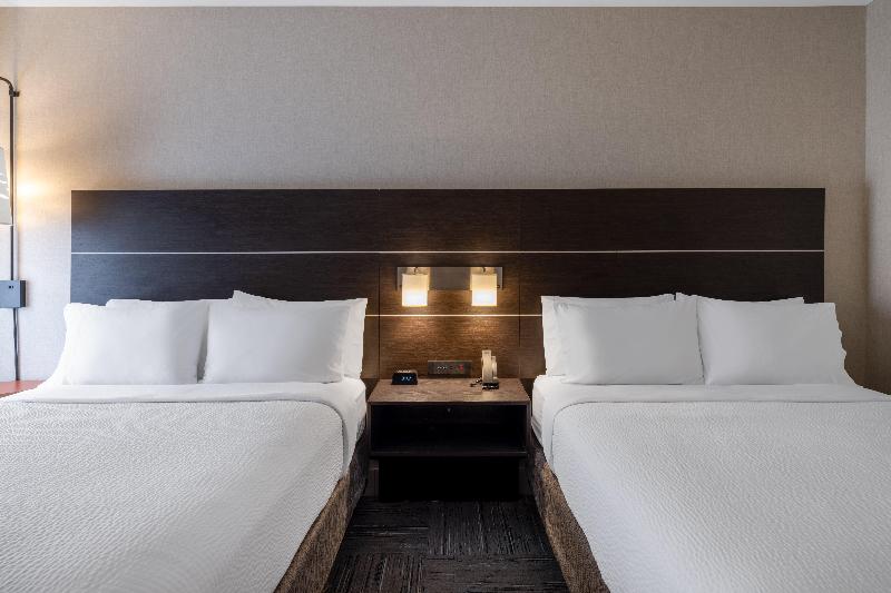 Holiday Inn Express Corydon image