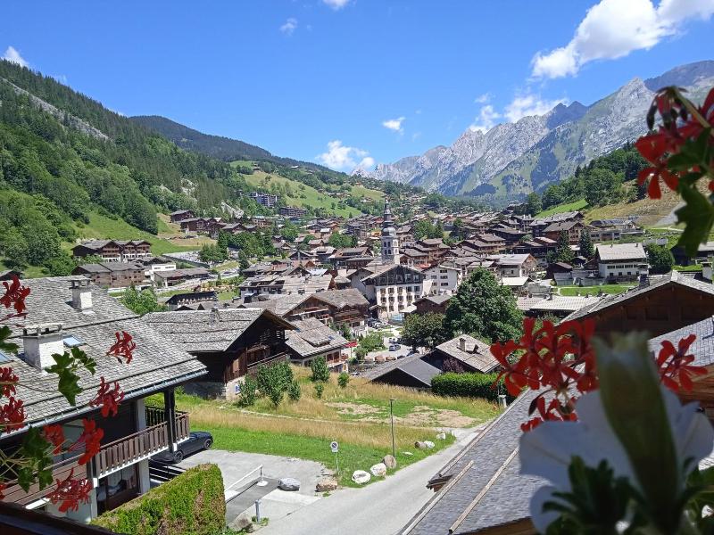 Les Sapins image
