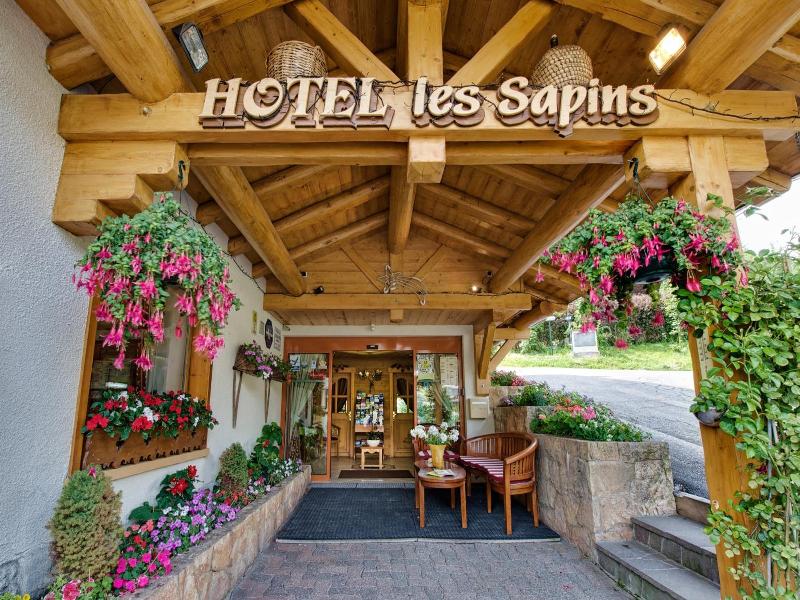 Les Sapins image