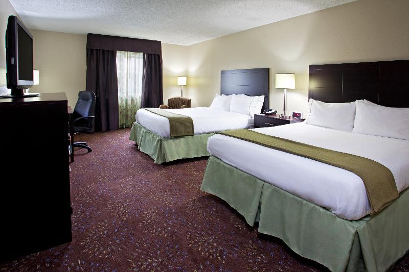 Holiday Inn Express Pittsburgh Airport image