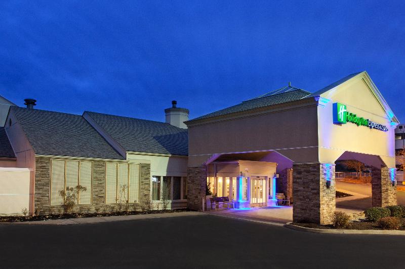 Holiday Inn Express Pittsburgh Airport